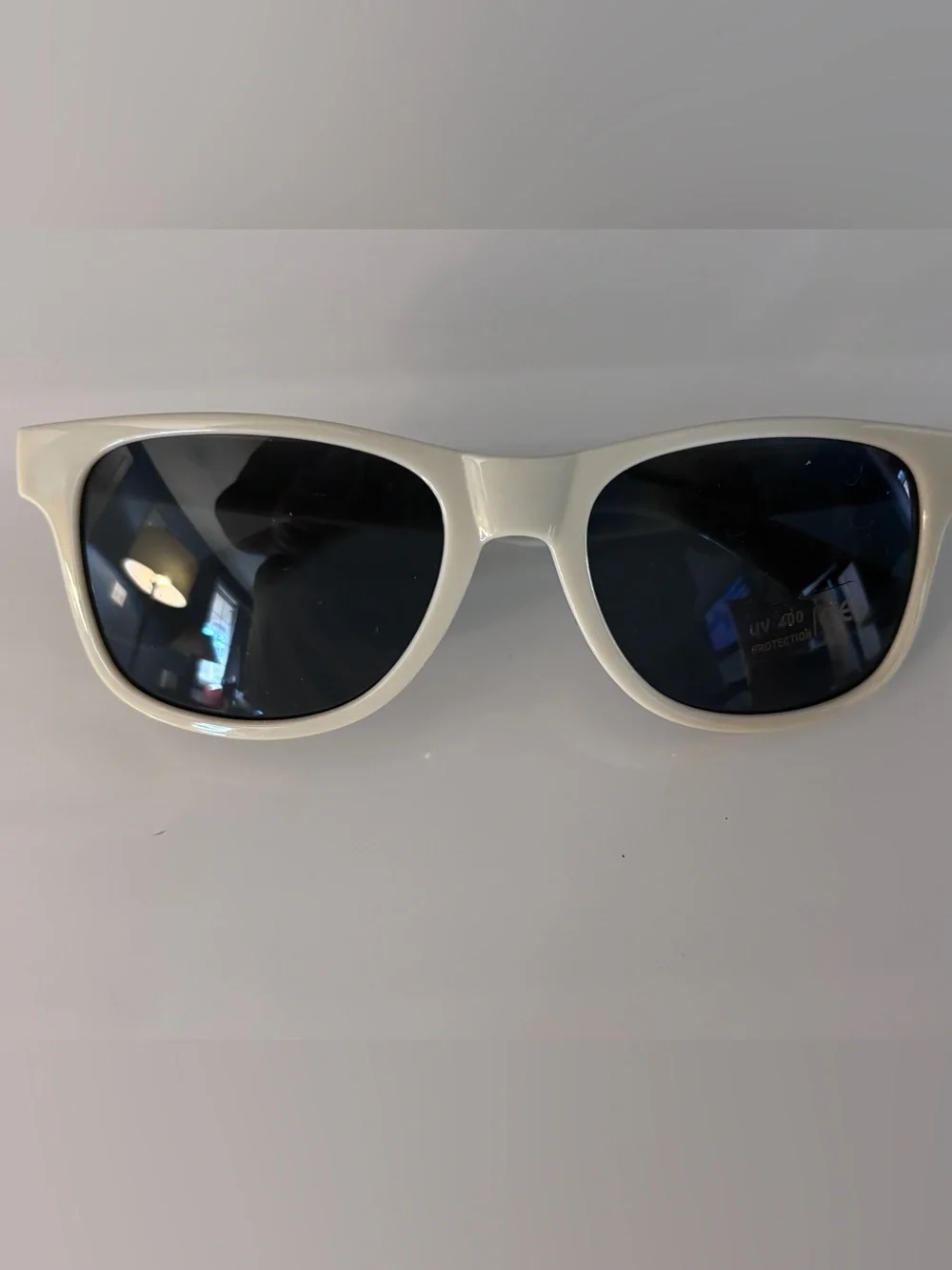 Taylor Swift 1989 Taylor’s Version Cream Sunglasses Brand New No Box